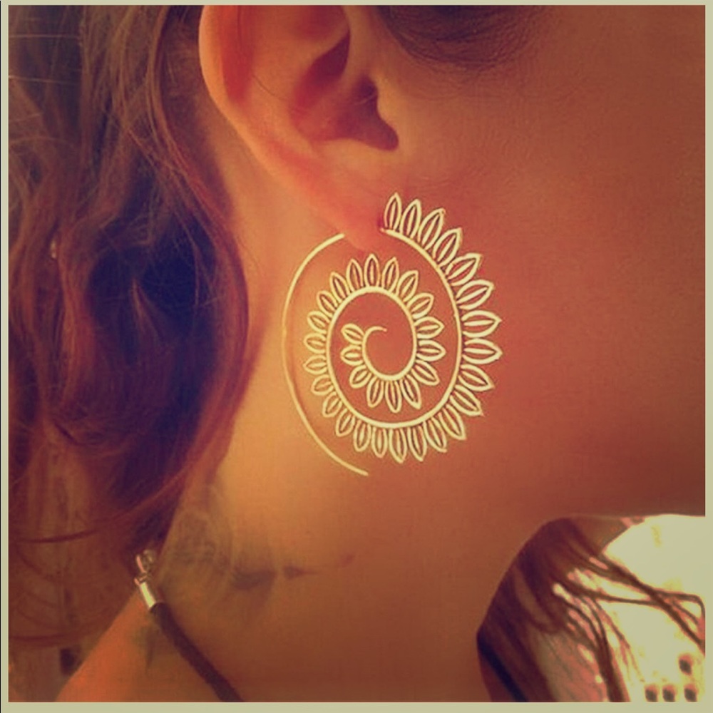 🎉2 for $10! 💫SPIRAL GOLD HOOPS💫